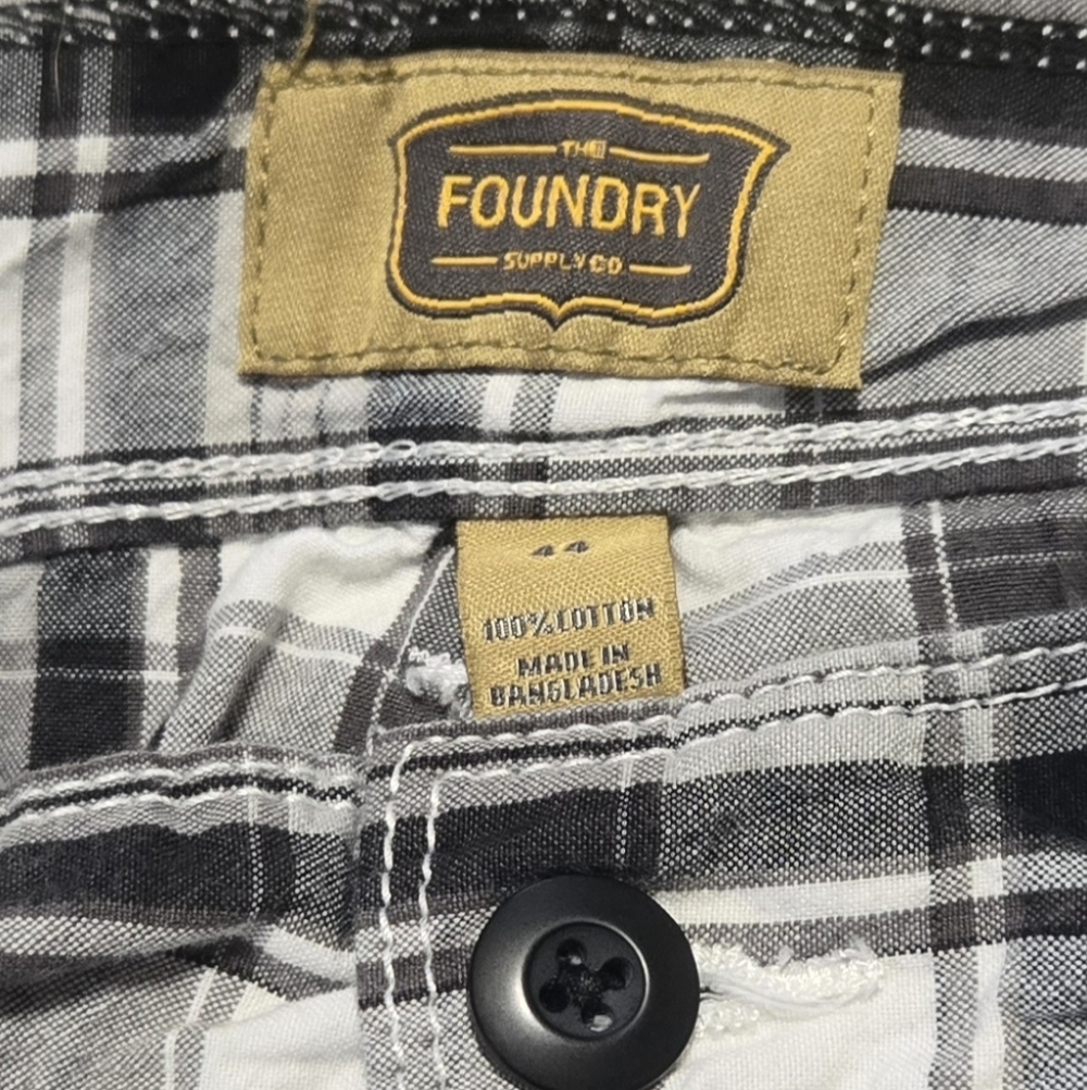 The Foundry Supply Co. Plaid Cargo Shorts Mens Size 44 Actual Fits A 42in. Waist - Picture 3 of 8